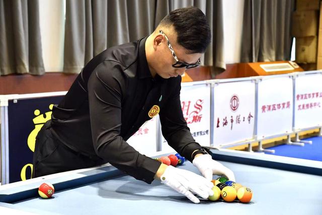 所强调的那 所强调的那