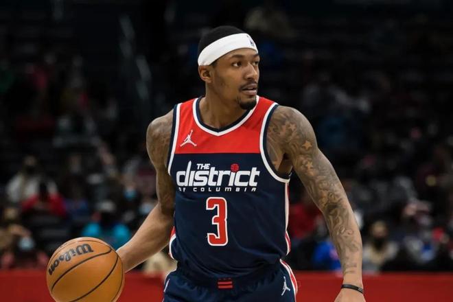 他的两个进 他的两个进